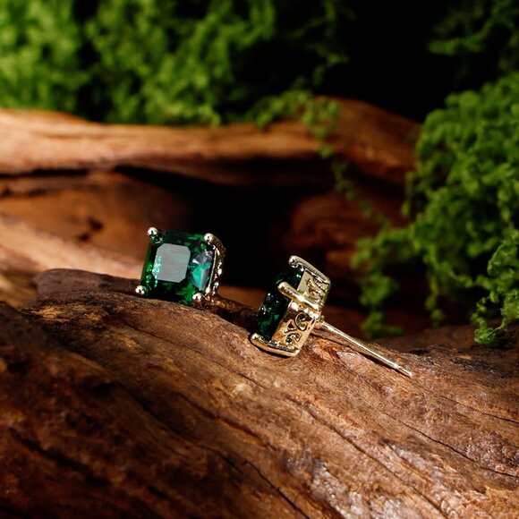 Women's Gold Princess Cut Emerald Stud Earrings Hypoallergenic Vintage - Picture 6 of 7